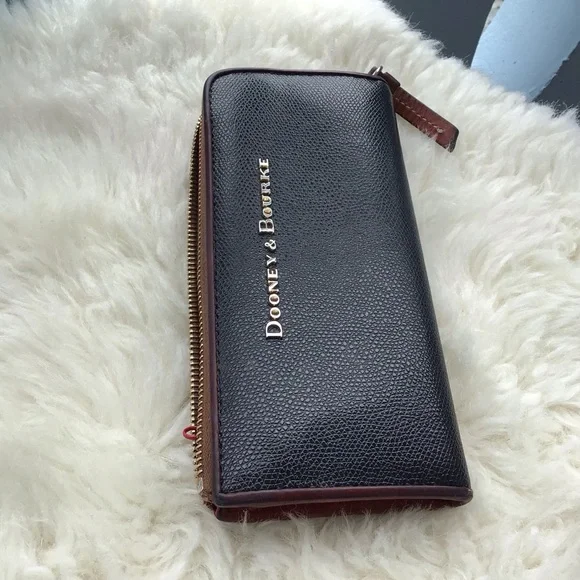 Dooney & Bourke All Weather Leather Long Zip Around Multi-compartment Clutch Bag - Picture 5 of 10